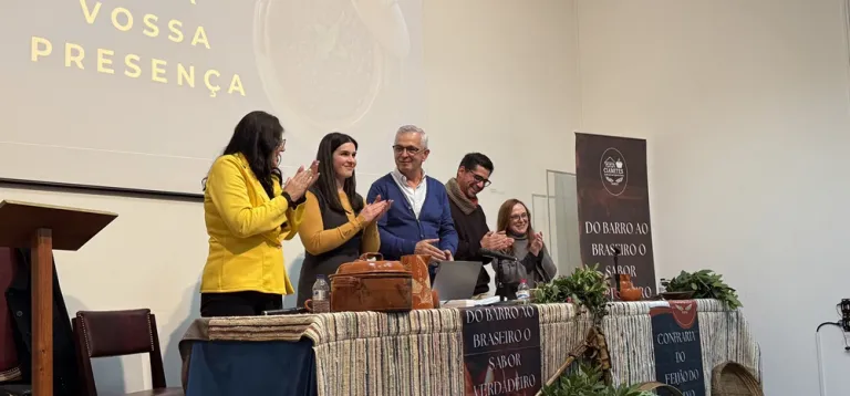 Sessão de apresentação da CIAMITES